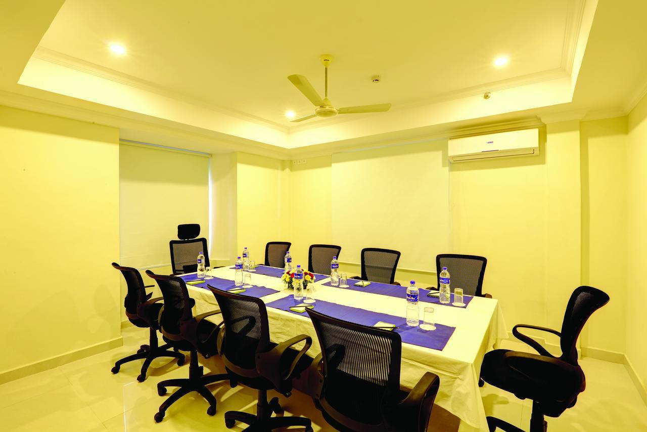 Hotel Floral Park Kottayam Extérieur photo